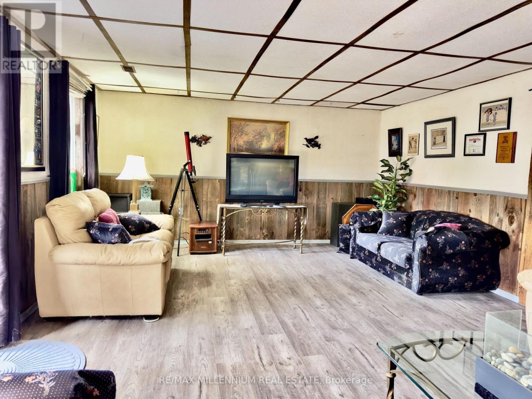 3741 CEDAR RAPIDS DRIVE SW, 