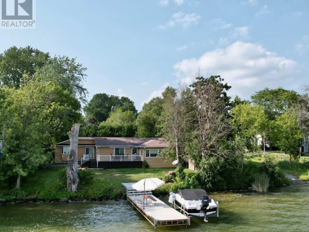 22 LAKEVIEW BOULEVARD, 