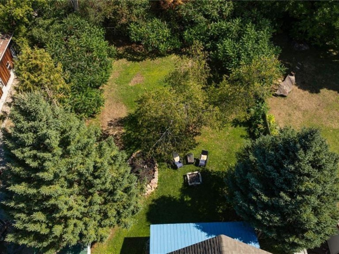 14 FETTERLY Street N, 