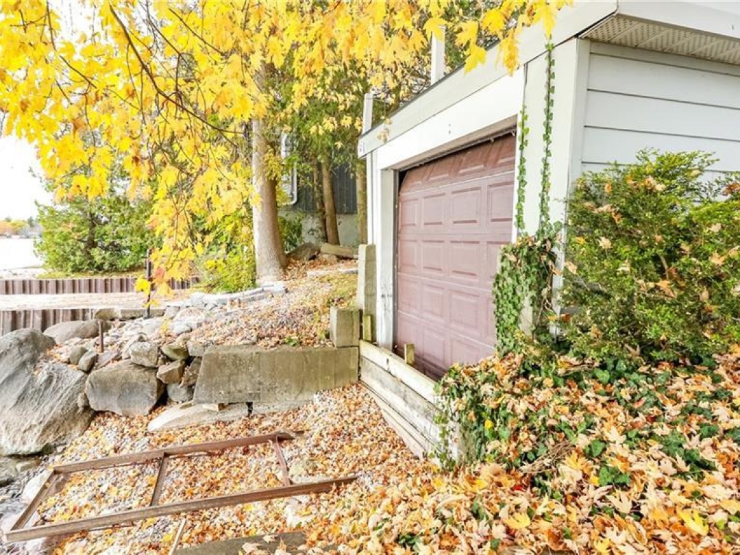 155 PARKSIDE DR Drive, Lake Simcoe