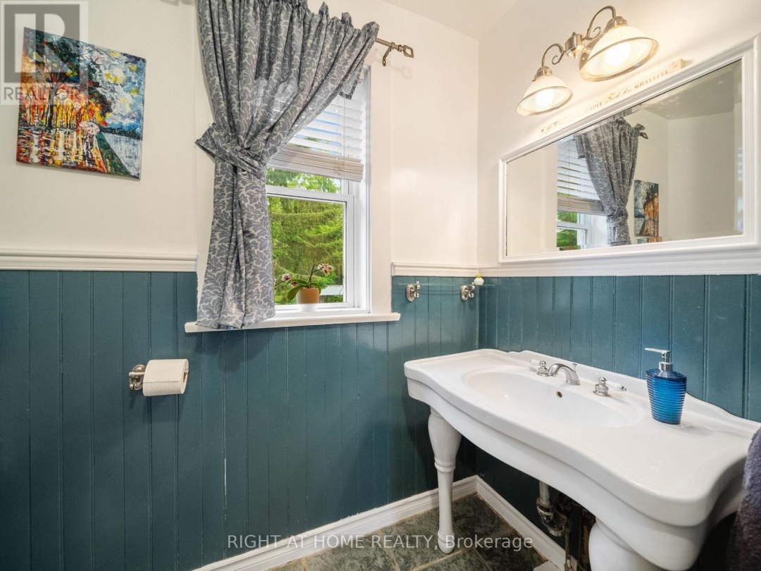 251 LACLIE STREET, 