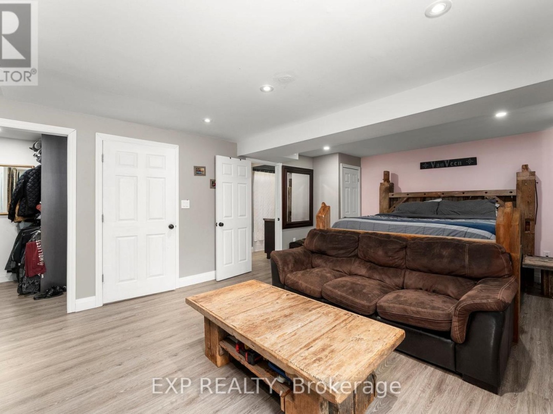 24115 THORAH PARK BOULEVARD, 