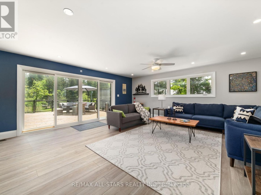 15 BERRY LANE, 