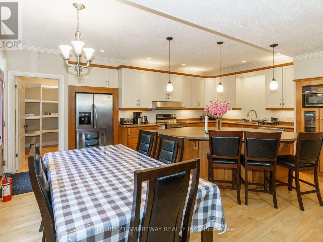 1066 TALLY-HO WINTER PARK ROAD, 