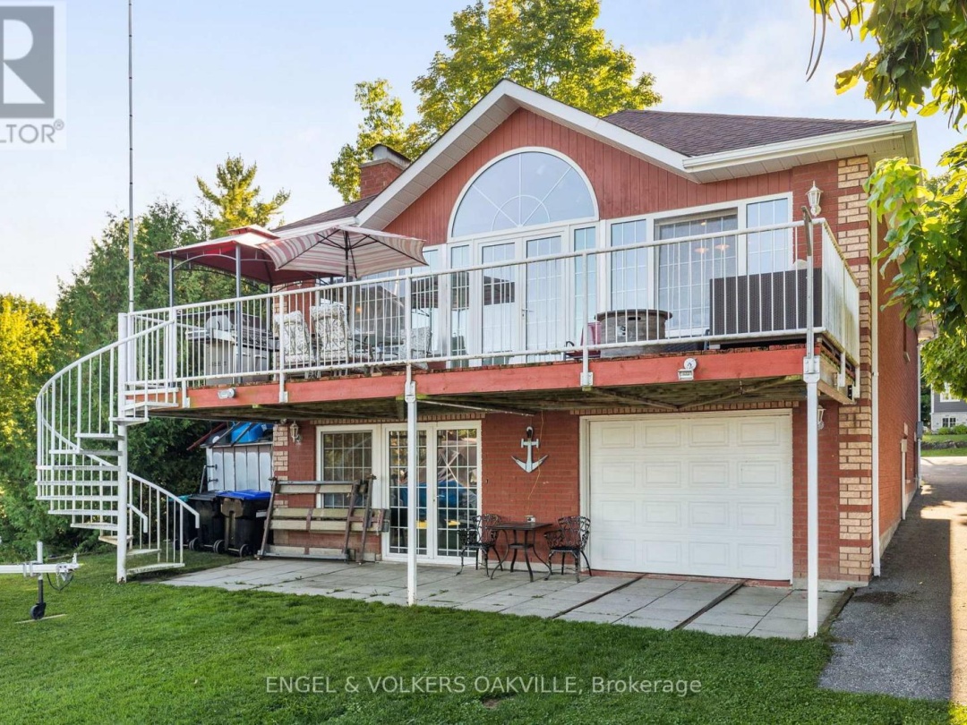 216 ROBINS POINT ROAD, Georgian Bay