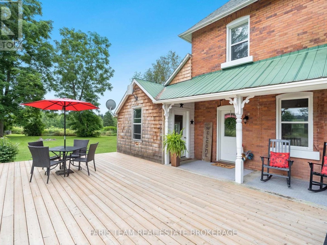 323 WARMINSTER SIDE ROAD, 