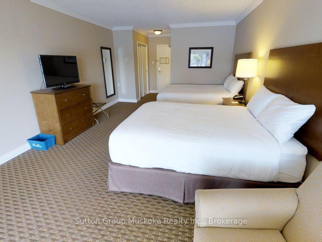 421 421 Bayshore Deerhurst Drive, Peninsula Lake
