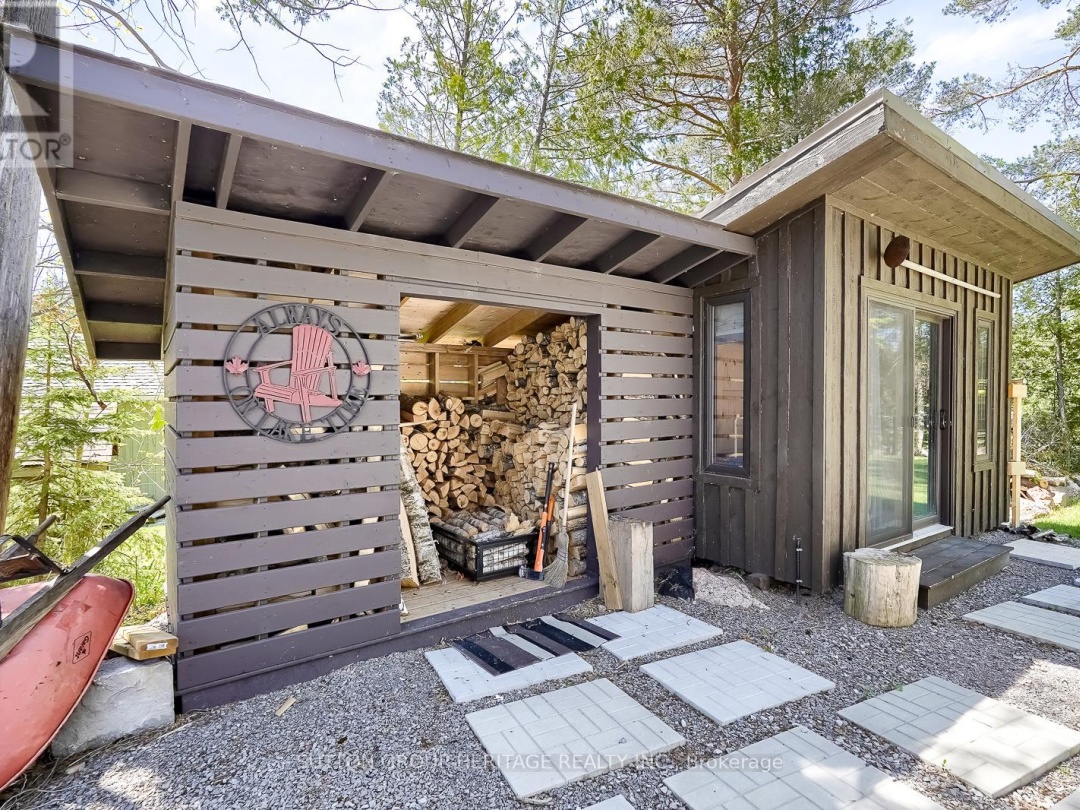 30 Pirates Glen Drive Nw, Pigeon Lake