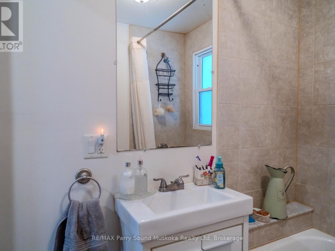 12 Riverdale Road, Parry Sound