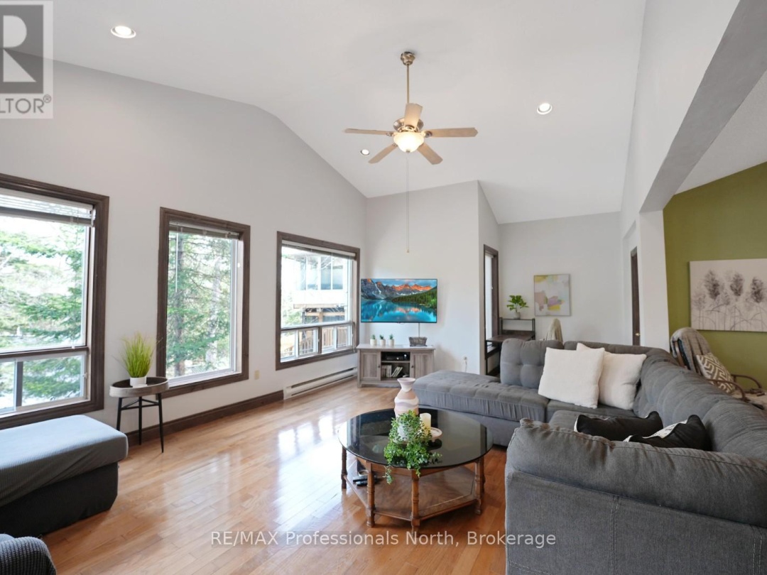 1039 Mink Road, Long Lake