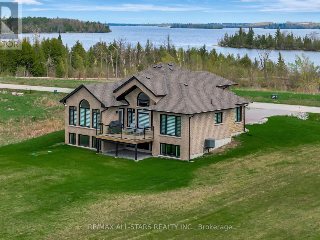 16 AVALON DRIVE, Sturgeon Lake