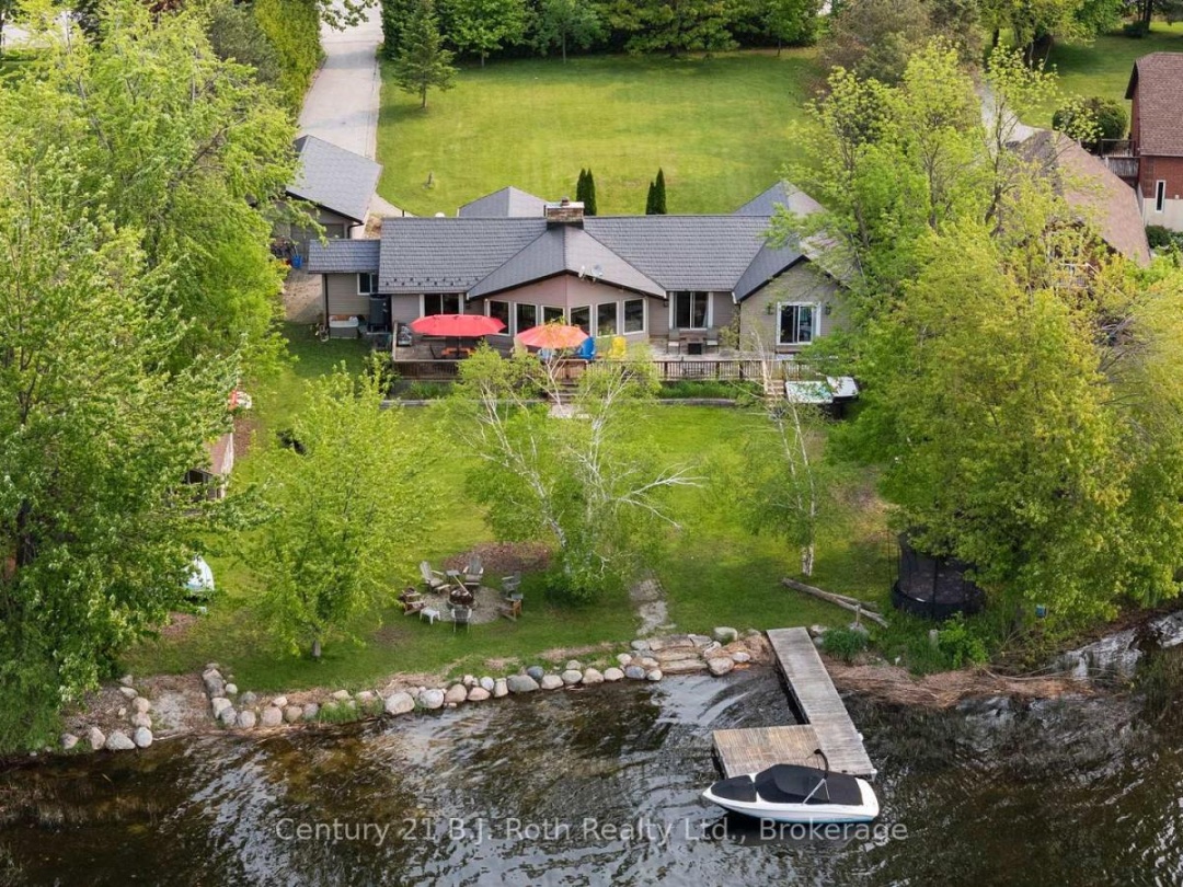 3772 HARRY'S LANE, Lake Simcoe