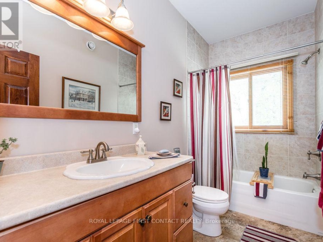 4447 ORKNEY BEACH ROAD, Lake Simcoe