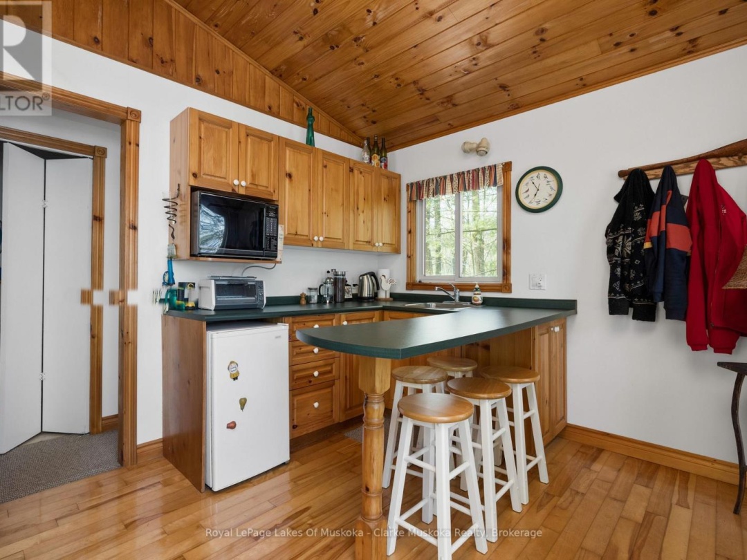 185 WOODLAND TRAIL, 