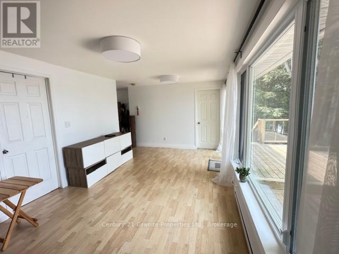 4 TURTLE LANE, 