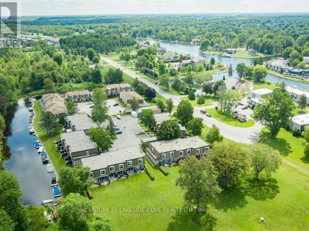 UNIT 5 - 4 PARADISE BOULEVARD, 
