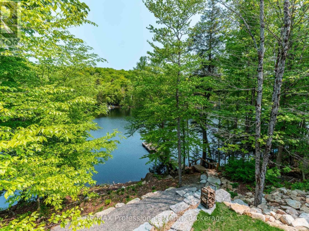 1063 Mink Road, Long Lake