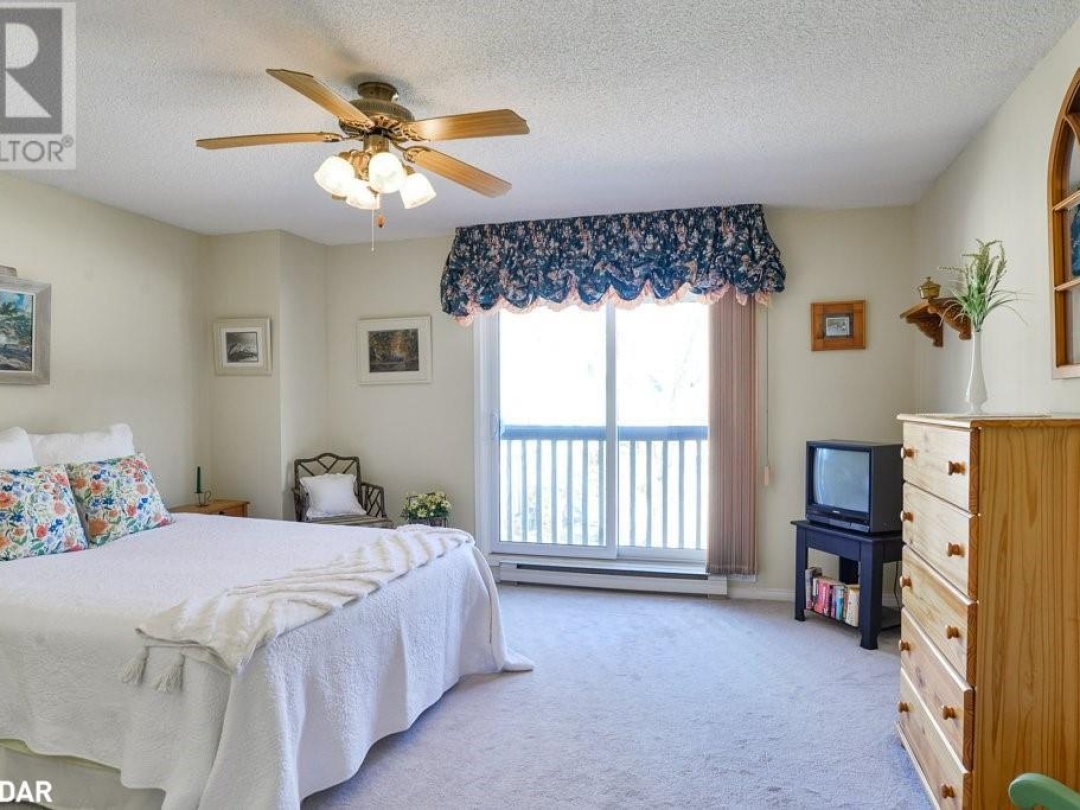 31 Laguna Parkway Unit# 1, Lake Simcoe