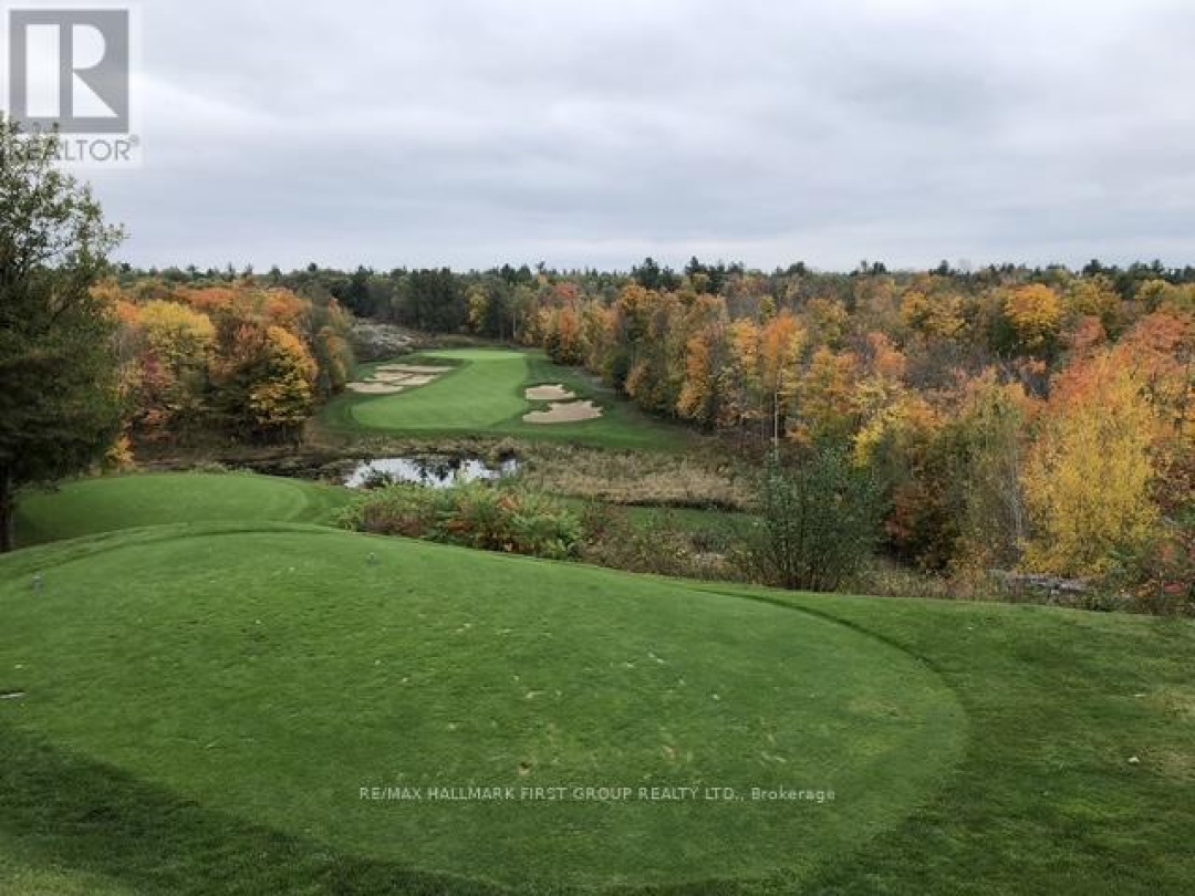 104 - 120 CARRICK TRAIL, 