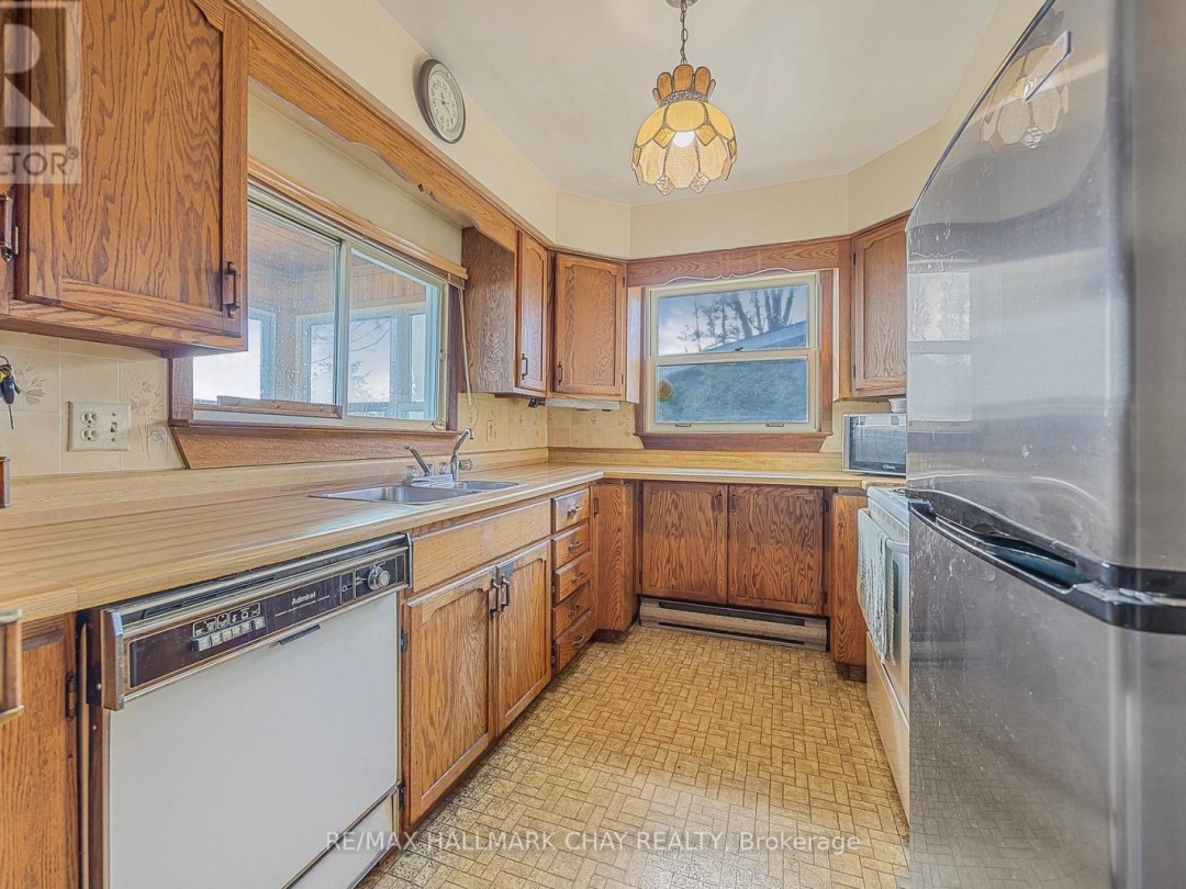 769 Woodland Drive, Lake Simcoe