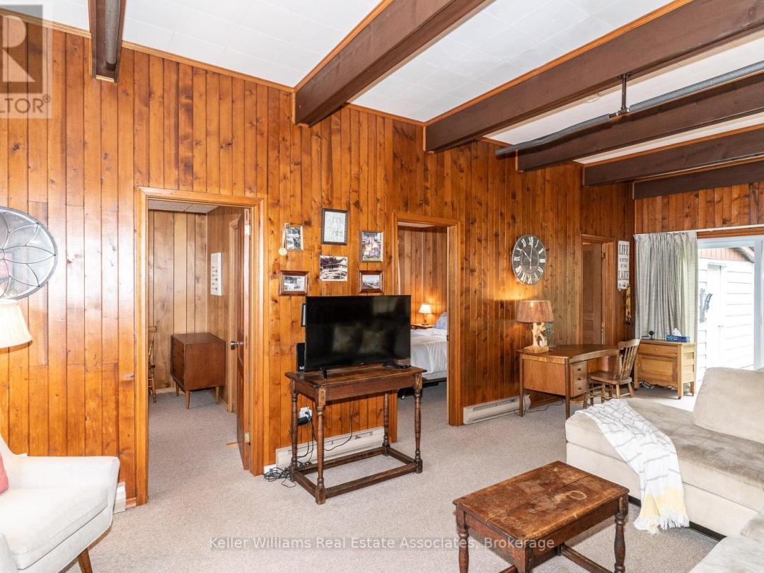 Unit 2 1200 North Shore Drive, Gull Lake
