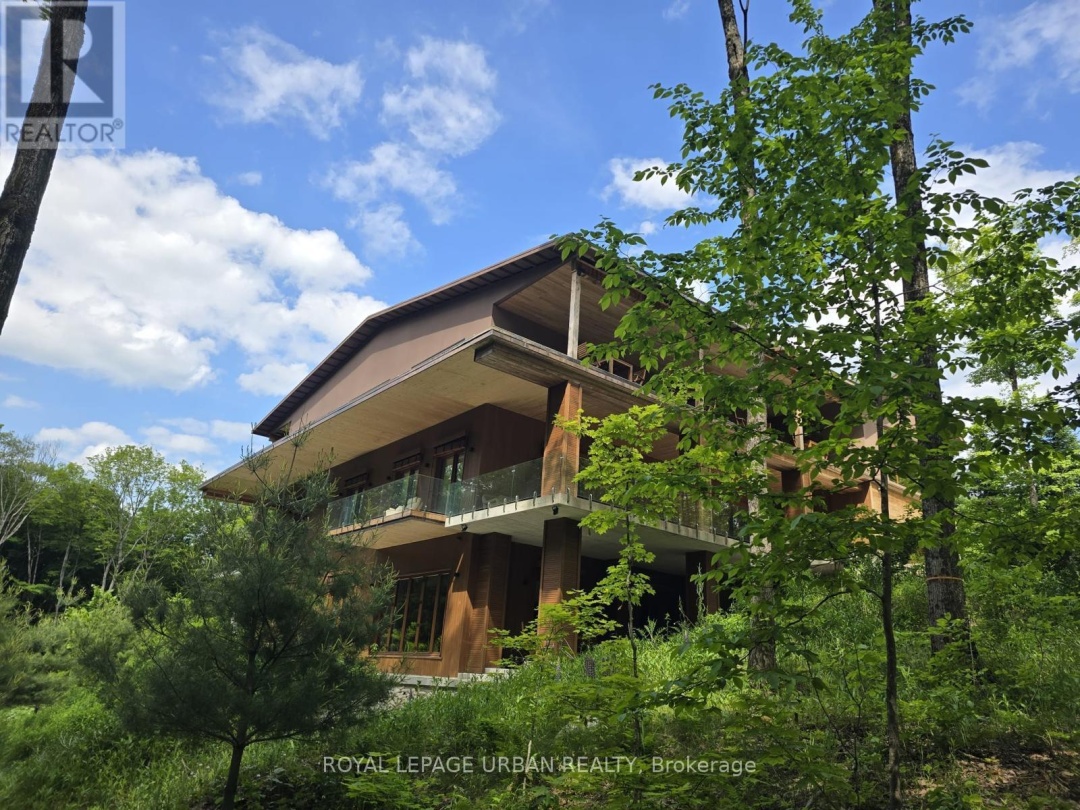 1739 TRAPPER'S TRAIL ROAD, 