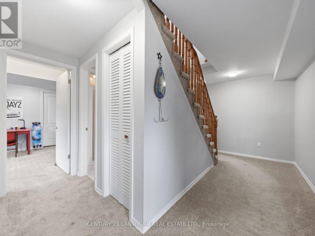 456 OLD SURREY LANE, 