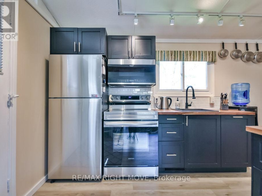 7697 WEST RIVER ROAD, Severn Lake