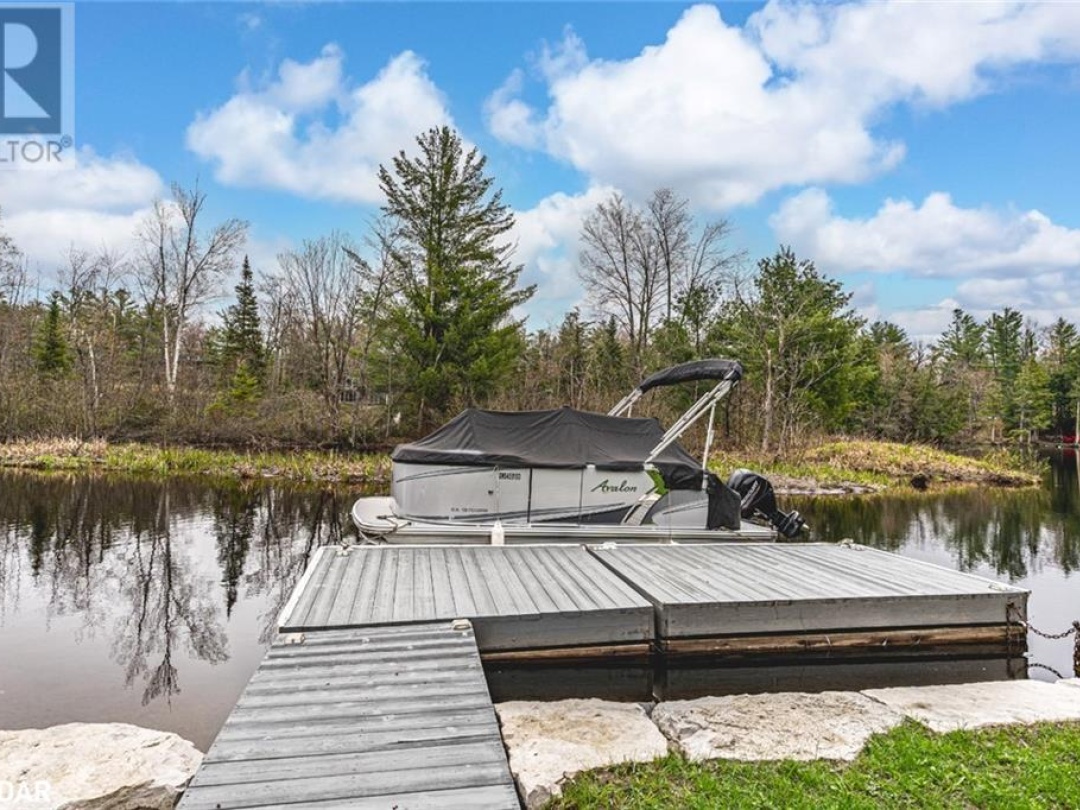 7952 Park Lane Crescent, Black Lake
