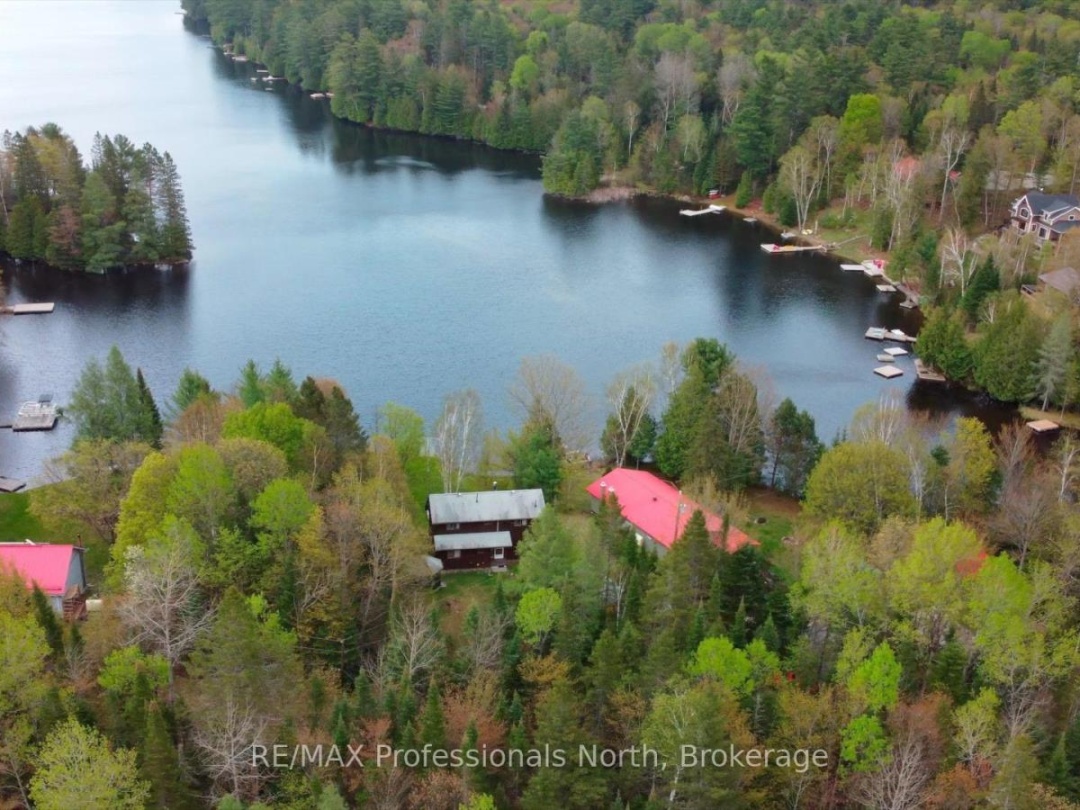 1070 Glamorgan Road E, Gooderham Lake