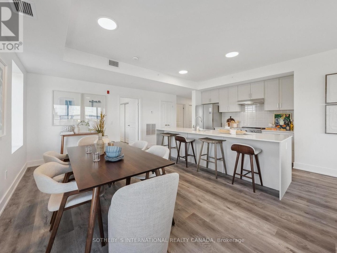 208 19B West Street N, Kawartha Lakes (Fenelon Falls)