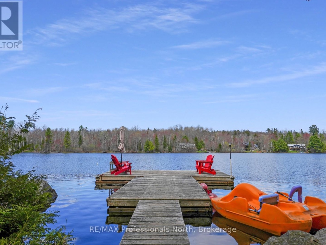 1017 Dunn Road, Haliburton Lake