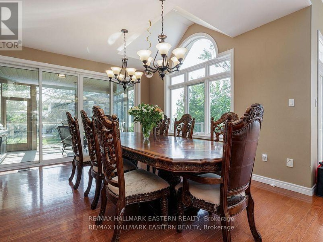 10 EARL KENNEDY ROAD, 