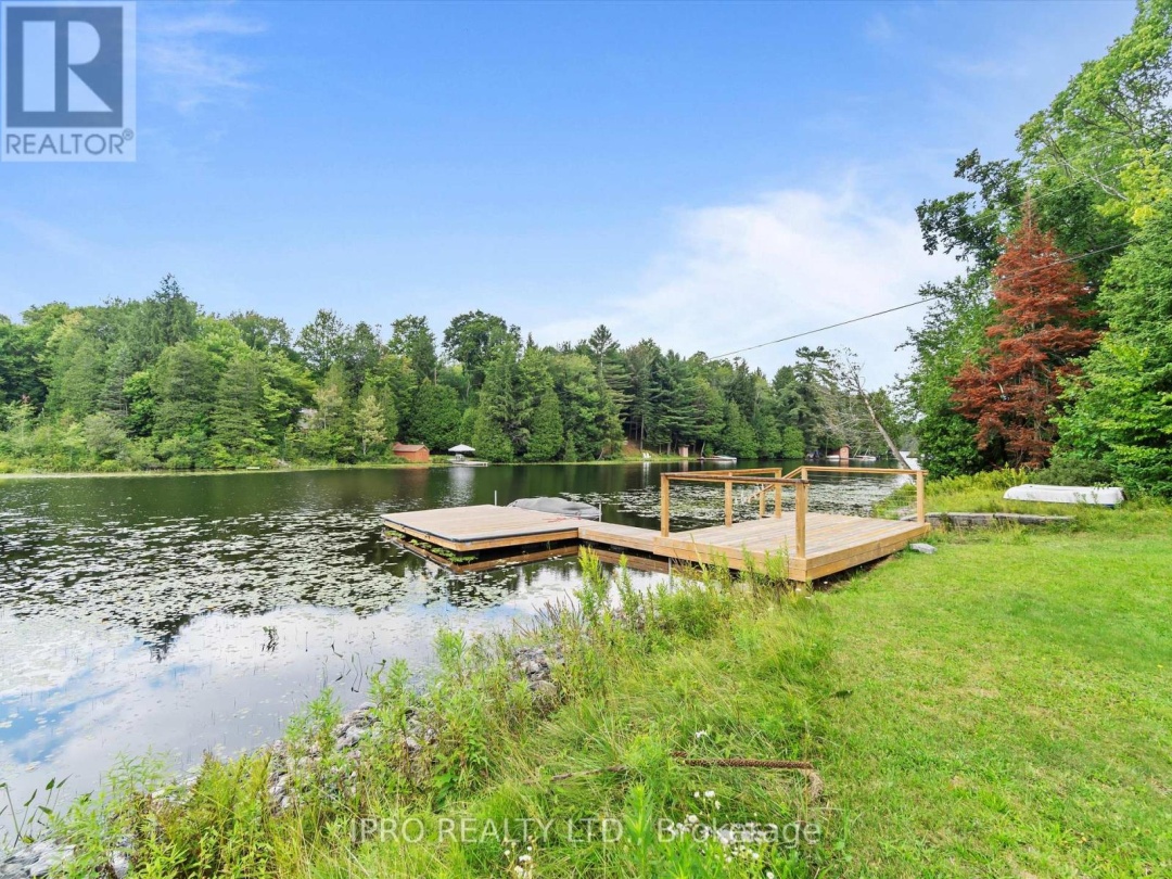 6 LOWER LANE, Otter Lake