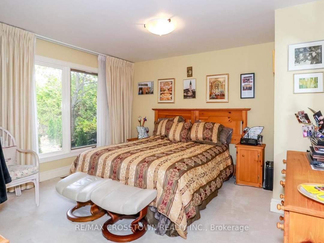 155 Parkside Drive, Lake Simcoe