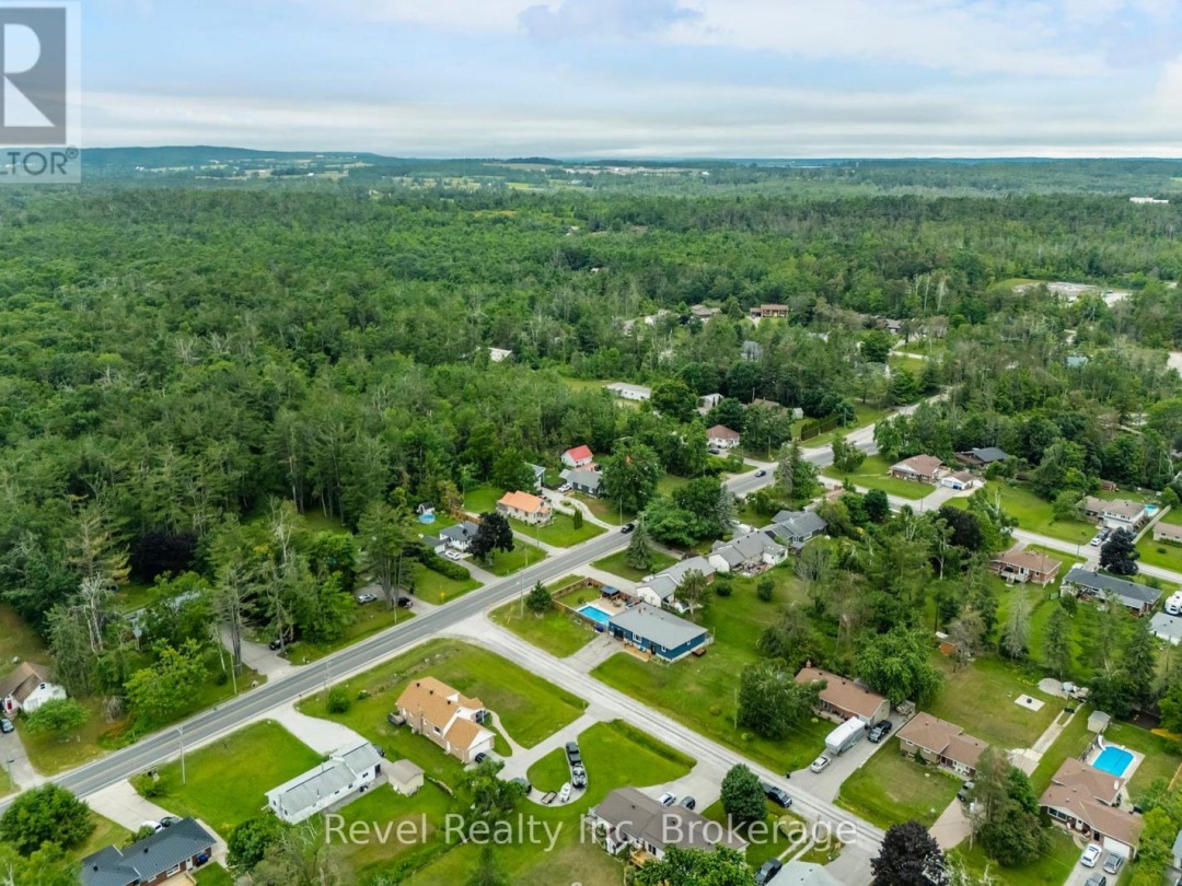 10 JAMIESON CRESCENT, 