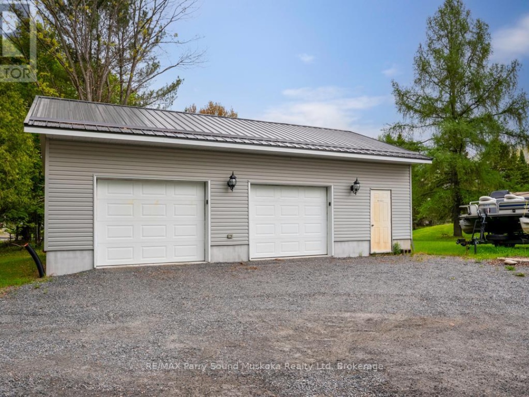 28 Lakeside Drive, Manitouwabing Lake