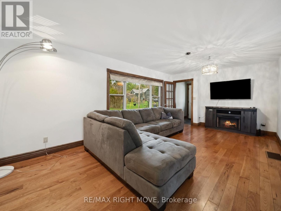 1012 Cowbell Lane, Severn Lake
