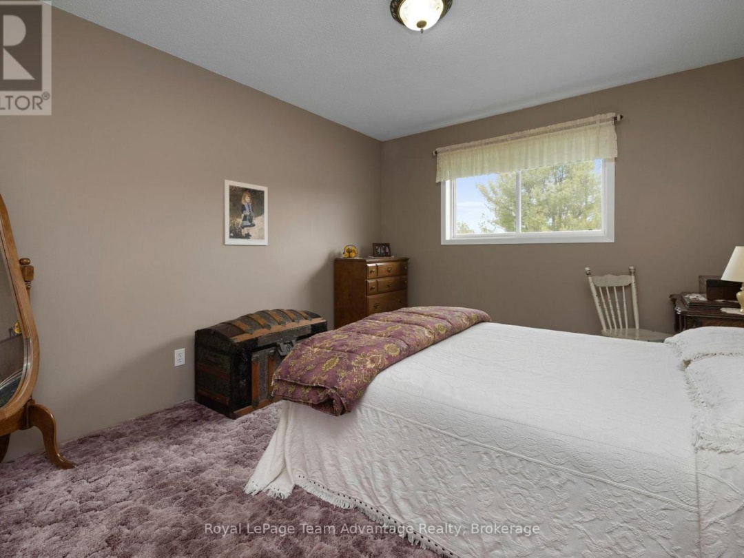 142 Broadbent Road, Manitouwabing Lake