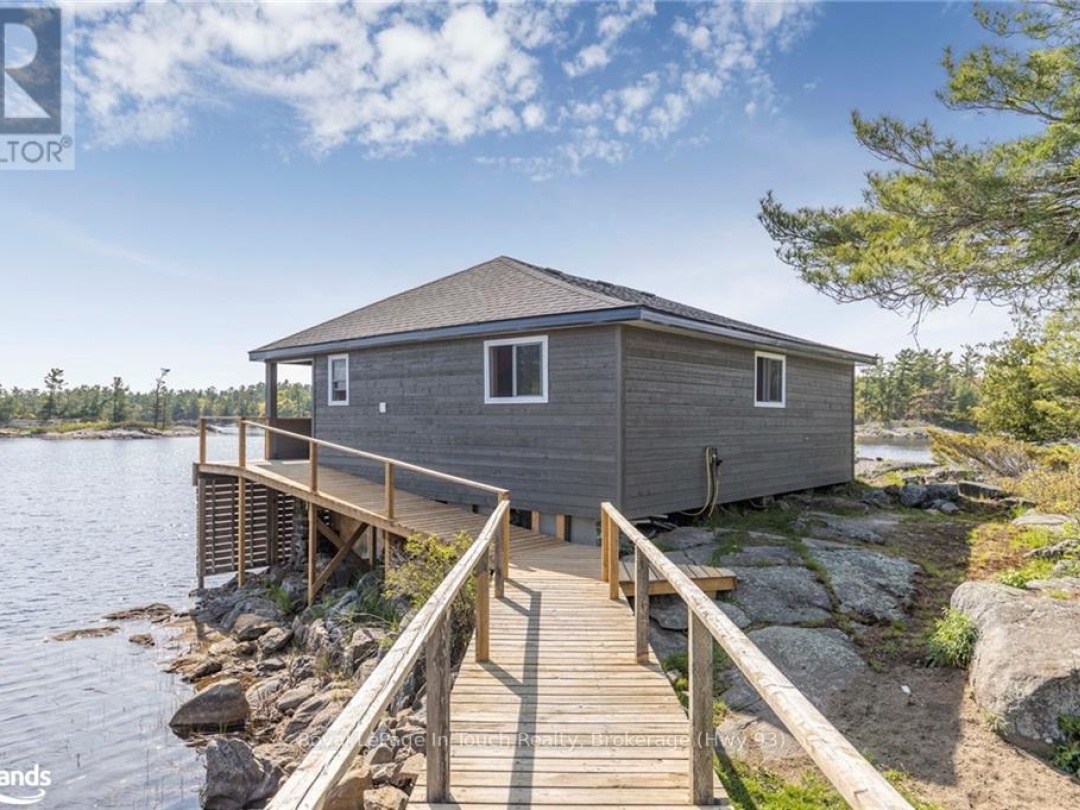 B55 19 Moon Island, Georgian Bay