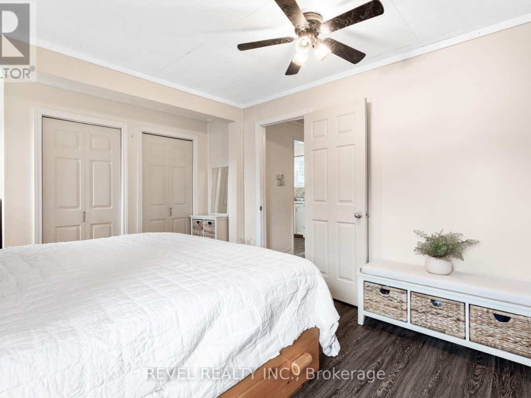 883 CENTENNIAL PARK ROAD, 