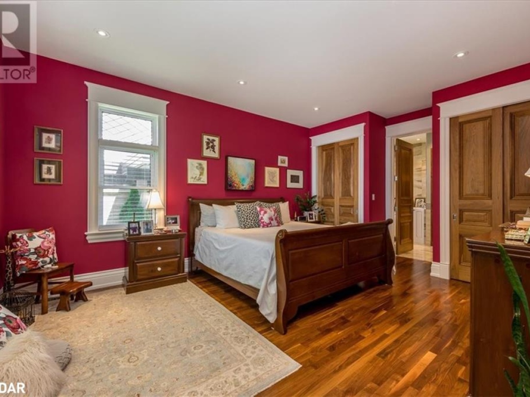 153 Creighton Street S, Lake Simcoe