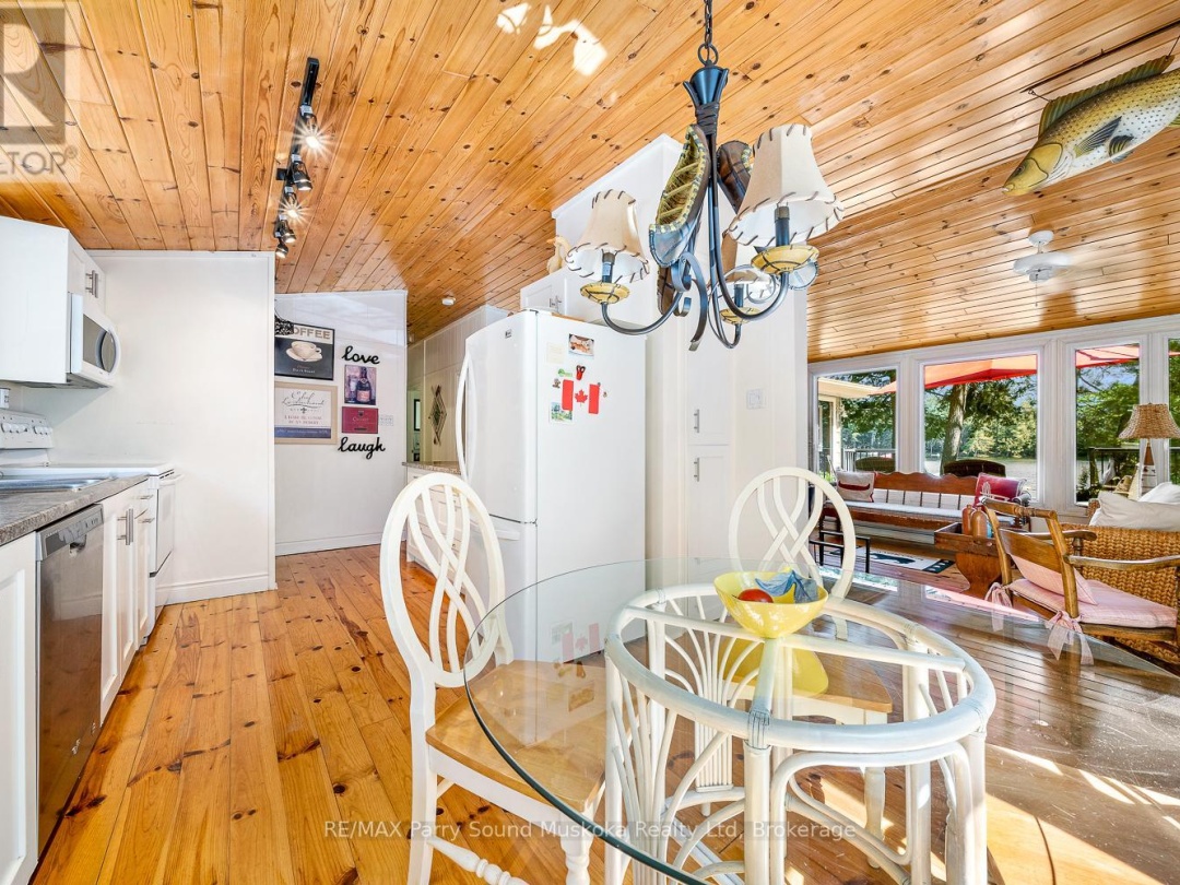 3 Maureen Drive, Little Whitefish Lake