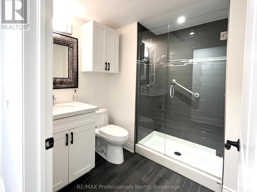 204 - 4 LAKE AVENUE, 