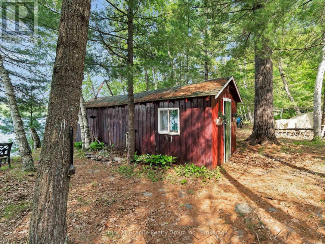 1141 Kanawa Lane, Kushog Lake