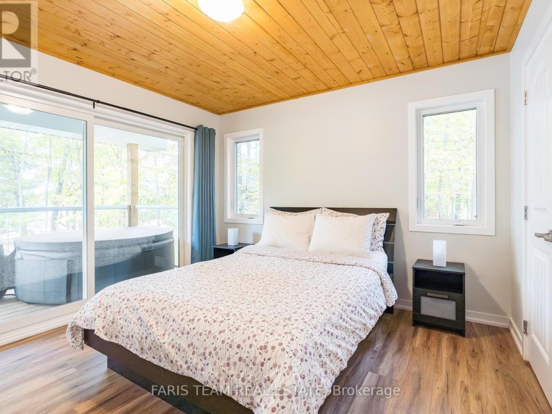 9316 GEORGIAN BAY SHORE, 