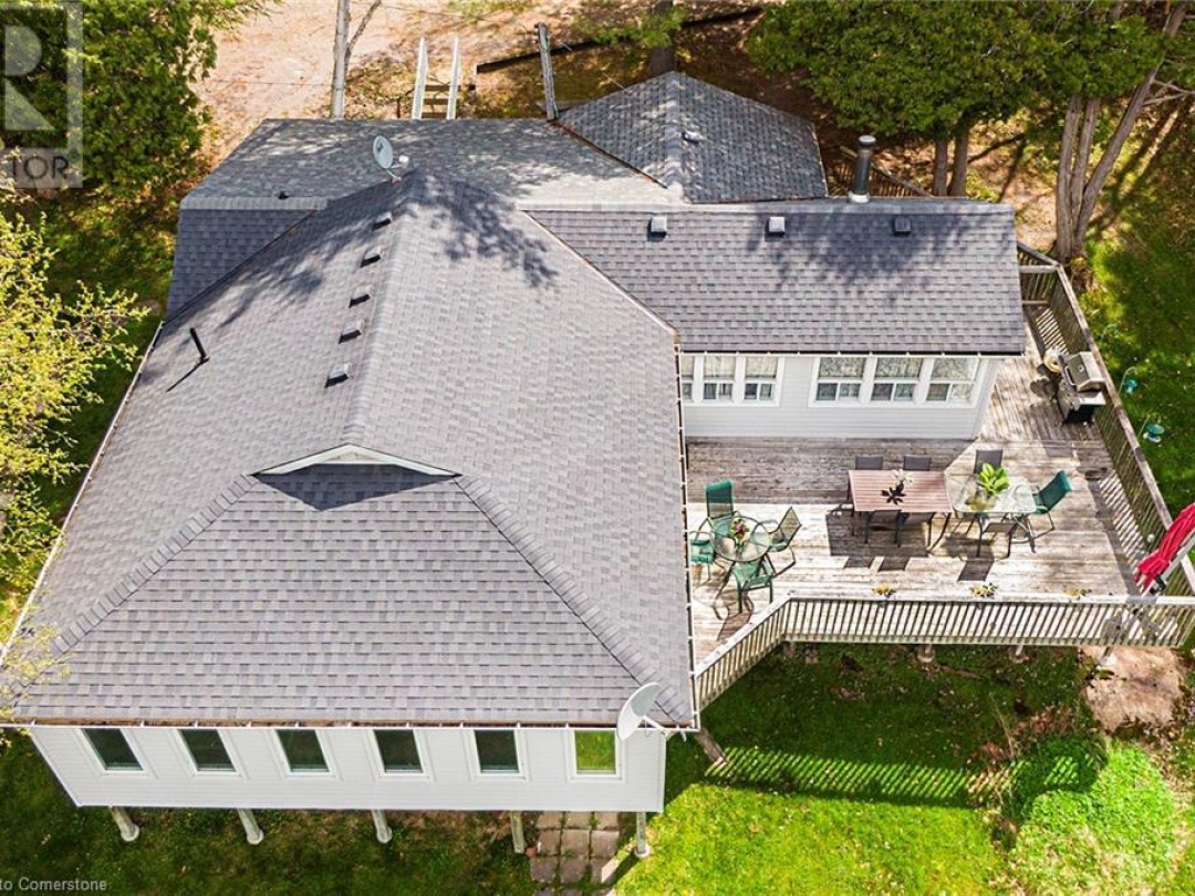 1270 WESSELL Road, East Moore Lake
