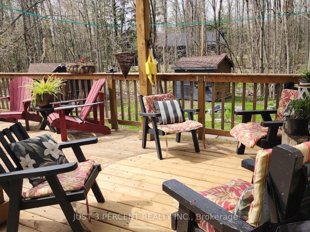 55 Northern Avenue, Little Bald Lake