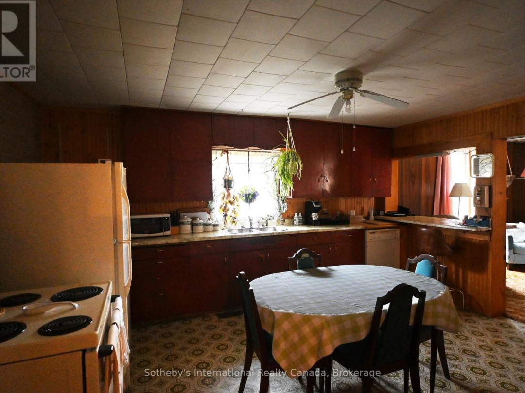 74 CASCADE STREET, Parry Sound