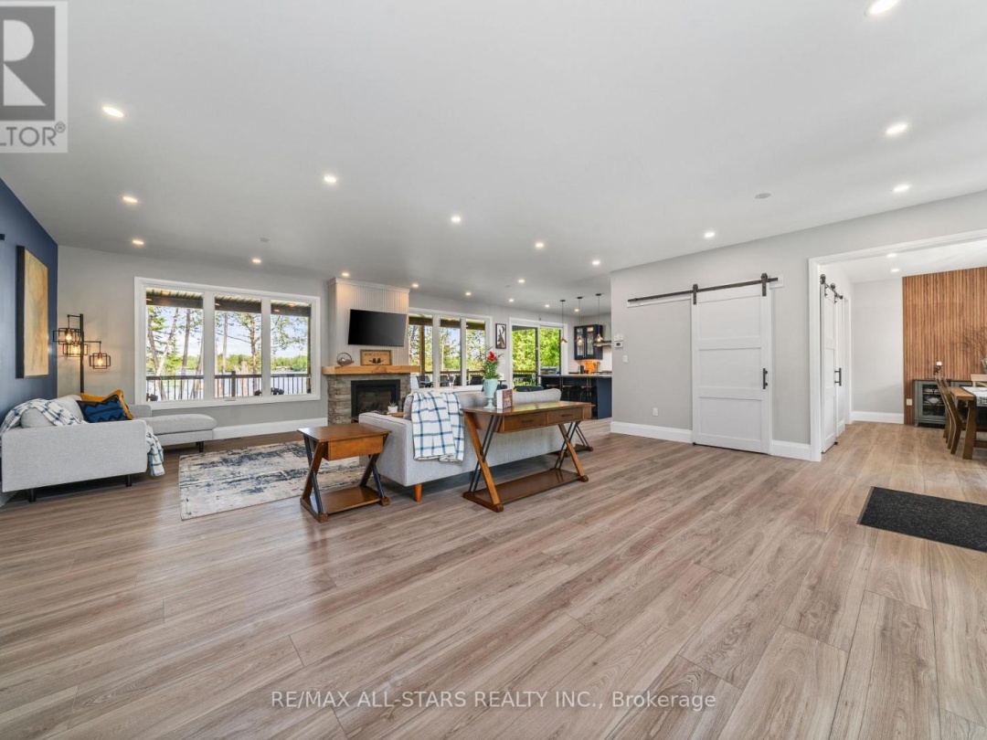 15 BERRY LANE, 